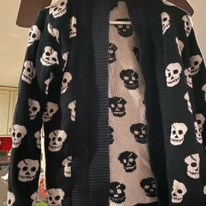 Women’s skull sweater